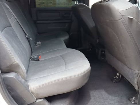 Used 2024 RAM 2500 Tradesman w/ Chrome Appearance Group AWD/4WD image 17