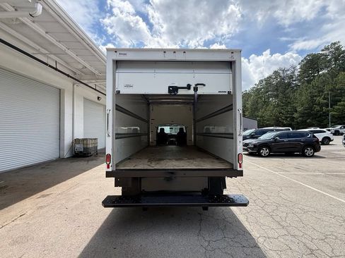 Used 2023 Ford E-450 and Econoline 450 Super Duty w/ Power Windows & Locks Group RWD image 3