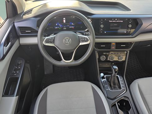Used 2023 Volkswagen Taos SE w/ Panoramic Sunroof Package FWD image 35