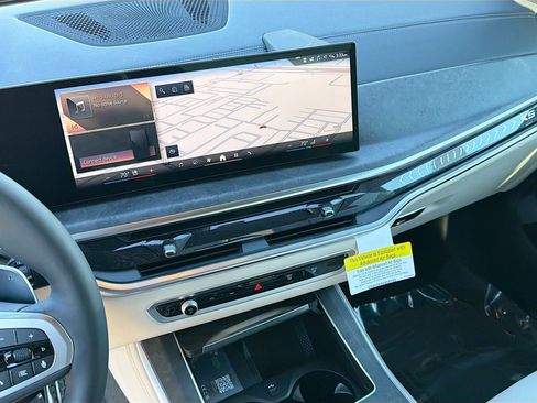 New 2026 BMW X5 xDrive50e w/ M Sport Package image 28