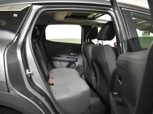 New 2026 Nissan Kicks SV w/ SV Premium Package AWD/4WD image 30