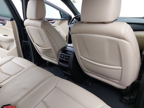 Used 2019 Cadillac XT5 Luxury AWD/4WD image 13