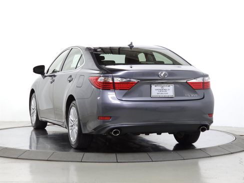 Used 2013 Lexus ES 350 w/ Luxury Pkg FWD image 5