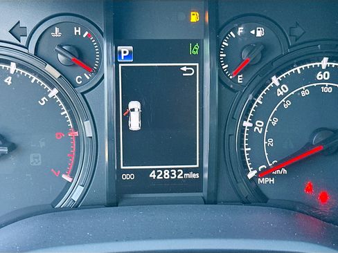 Used 2020 Toyota 4Runner SR5 image 12