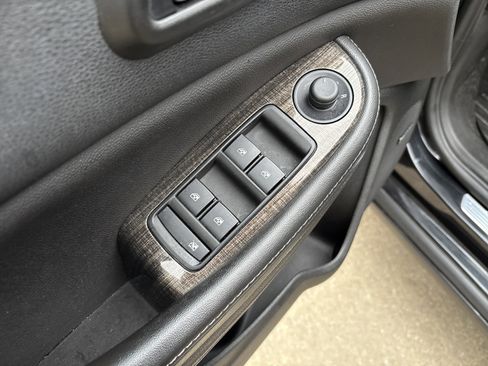 Used 2015 Chevrolet Malibu LTZ image 23