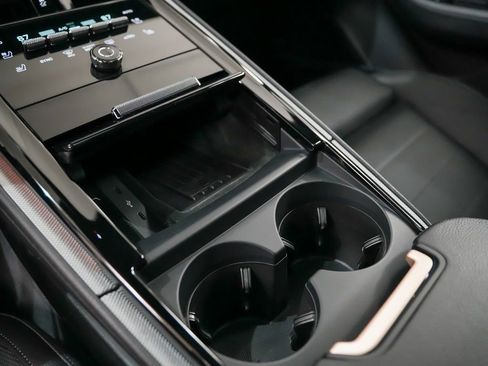 Certified 2025 Porsche Panamera 4 AWD/4WD image 30