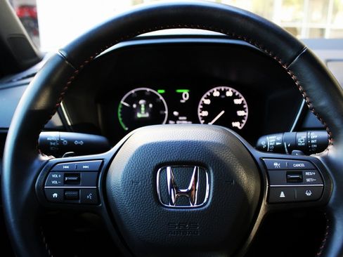 Used 2025 Honda CR-V Sport-L image 29