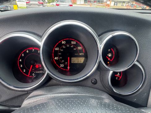 Used 2004 Toyota Matrix XR FWD image 10