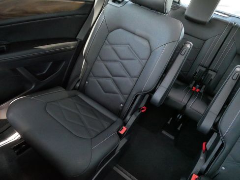 Certified 2026 Volkswagen Atlas SE AWD/4WD image 12