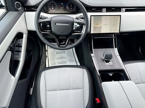 New 2026 Land Rover Range Rover Evoque Hoxton AWD/4WD image 16