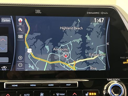 Used 2021 Toyota Highlander Platinum image 18