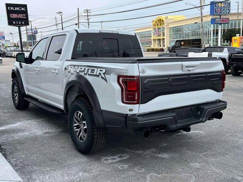 Used 2018 Ford F150 Raptor w/ Equipment Group 802A Luxury image 5