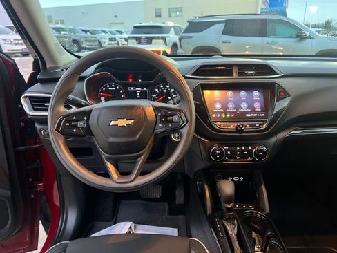 Certified 2021 Chevrolet TrailBlazer LT w/ Convenience Package image 18
