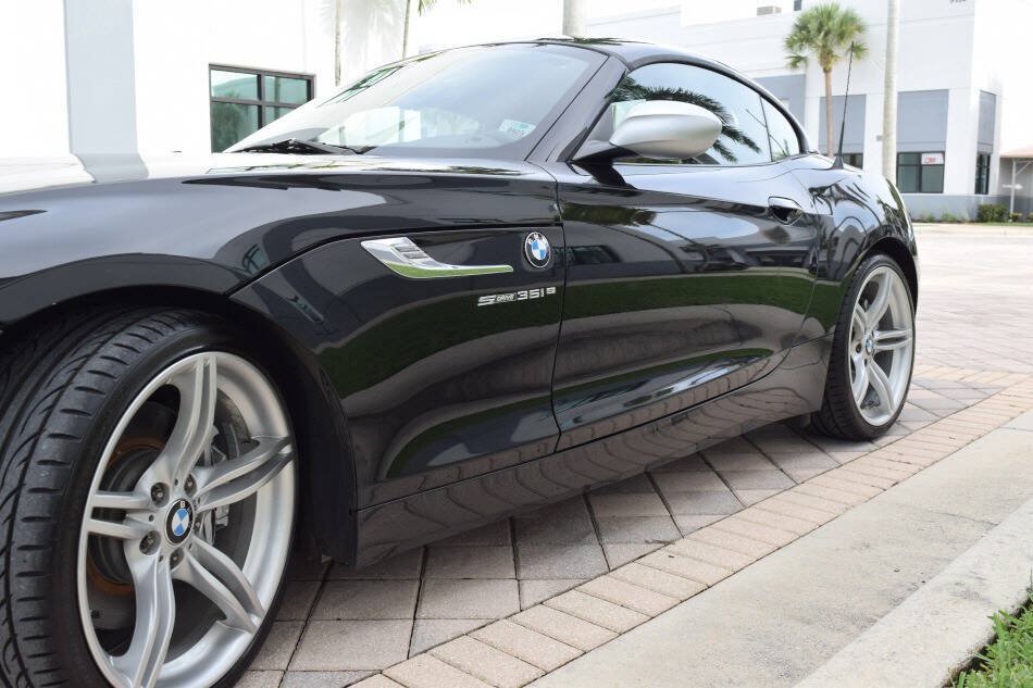 Used 2014 BMW Z4 sDrive35is RWD image 19