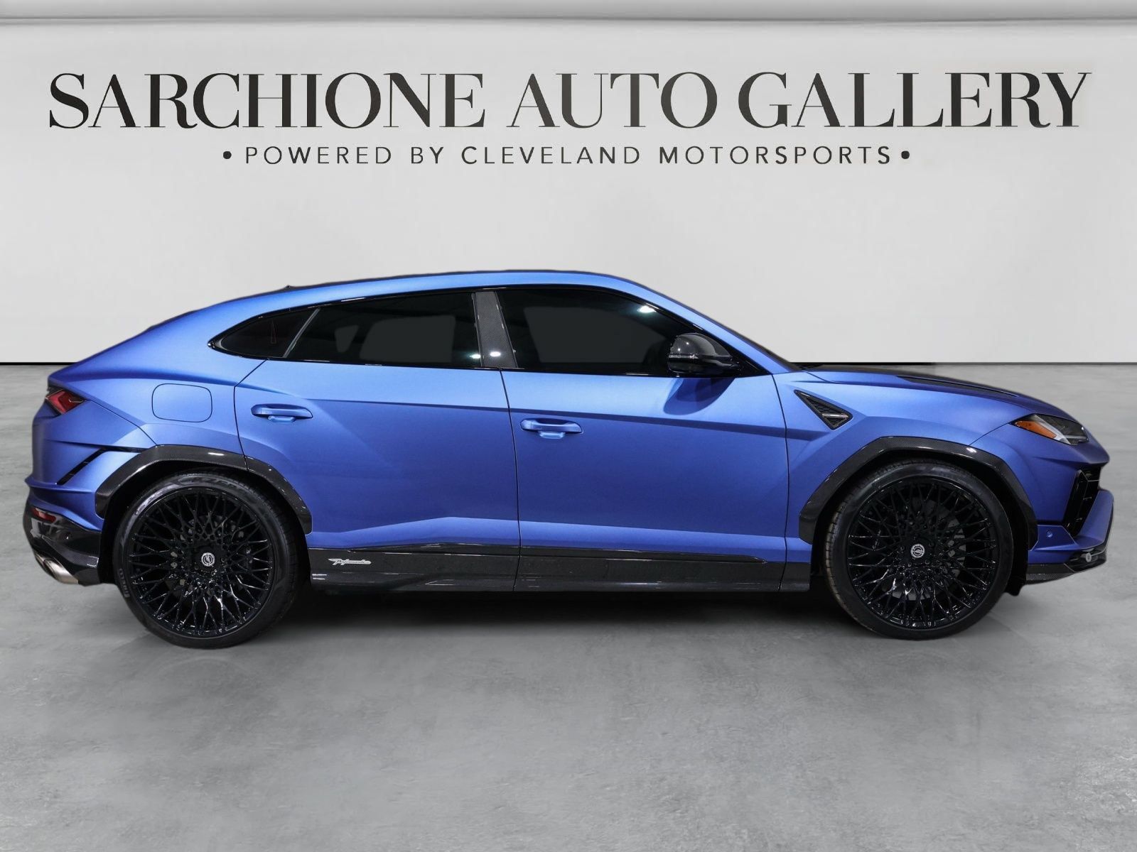 Used 2023 Lamborghini Urus Performante AWD/4WD image 4