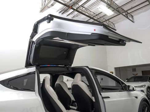 Used 2022 Tesla Model X AWD/4WD image 62