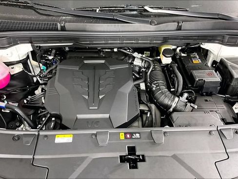 New 2026 Kia Carnival LX FWD image 2
