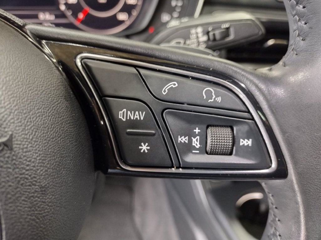 Used 2018 Audi A4 2.0T Ultra Premium Plus w/ Premium Plus Package FWD image 28