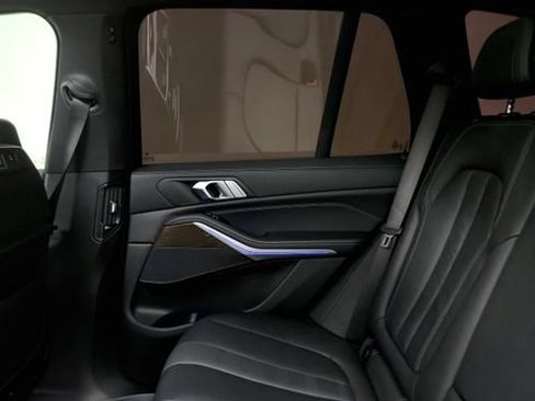 Used 2022 BMW X5 sDrive40i w/ M Sport Package RWD image 43