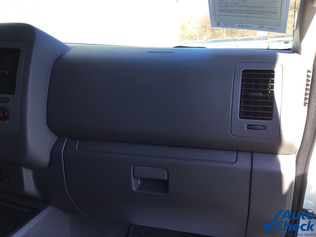 Used 2015 Nissan NV 3500 SV w/ Technology Package RWD image 28