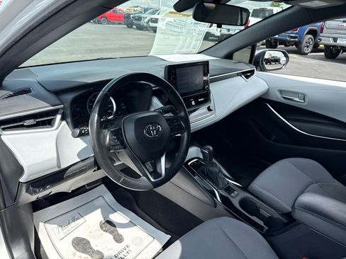 Used 2022 Toyota Corolla SE FWD image 12
