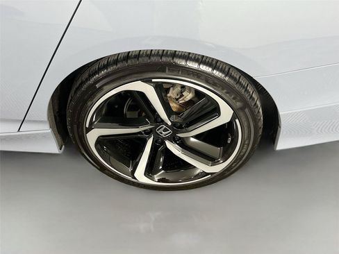 Used 2022 Honda Accord Sport image 30