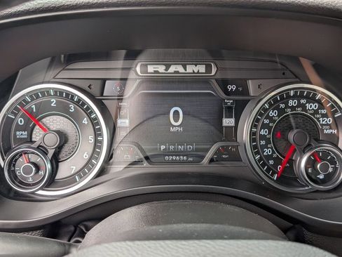 Used 2024 RAM 1500 Laramie AWD/4WD image 15