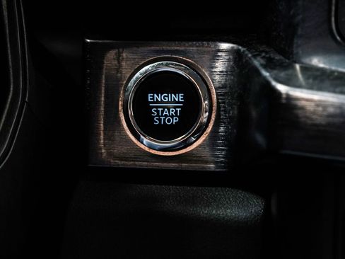 Used 2024 Ford F250 Lariat image 23