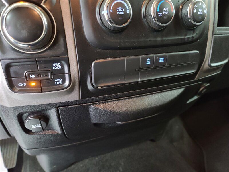 Used 2017 RAM 1500 Express AWD/4WD image 23