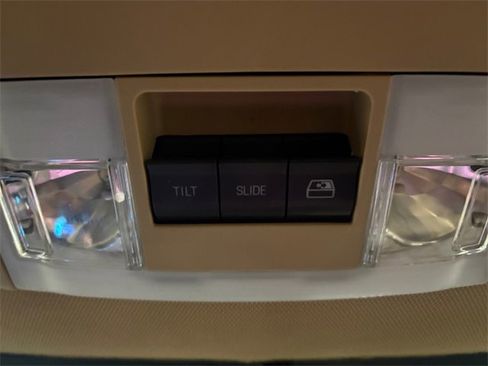 Used 2012 Ford F150 Lariat w/ Lariat Chrome Pkg image 26