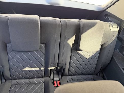 Used 2019 Volkswagen Atlas S image 18