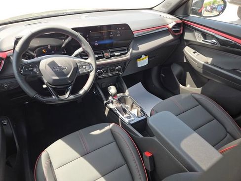 New 2026 Chevrolet TrailBlazer RS w/ Convenience Package AWD/4WD image 3