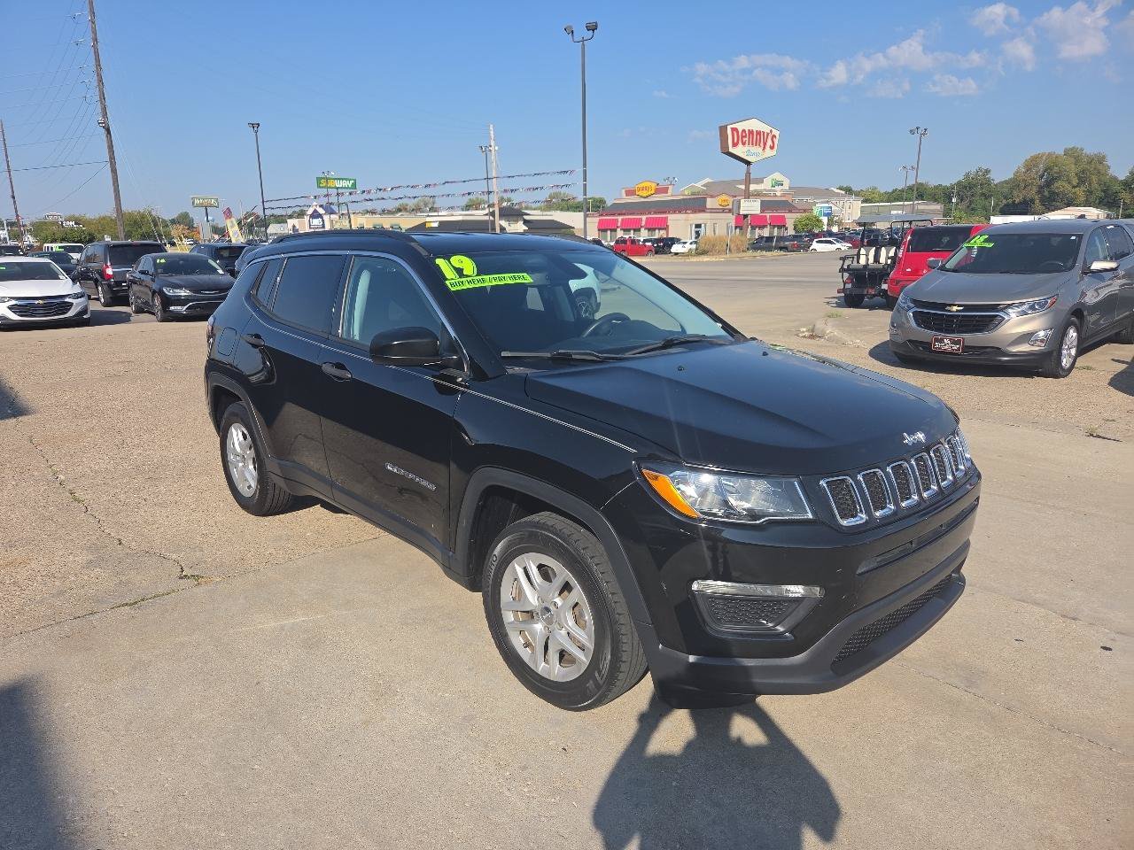 Used 2019 Jeep Compass Sport FWD image 4