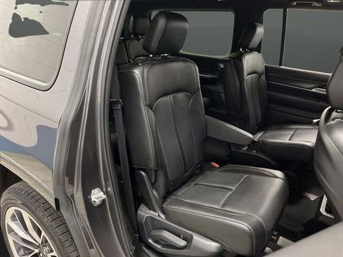 Used 2023 Jeep Wagoneer Series II w/ Premium Group I image 33