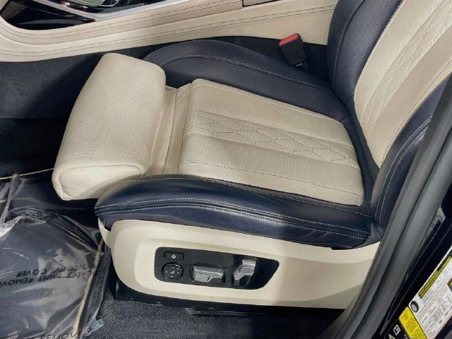 Used 2019 BMW X7 xDrive40i w/ Premium Package AWD/4WD image 20