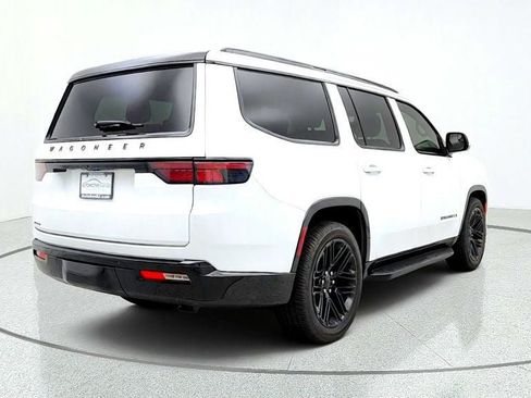 Used 2023 Jeep Wagoneer Series II w/ Convenience Group I AWD/4WD image 5