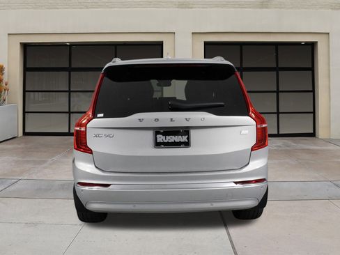 Certified 2023 Volvo XC90 T8 Ultimate w/ Protection Package Premier image 5