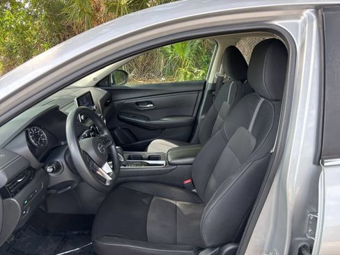 Used 2023 Nissan Sentra SV FWD image 28