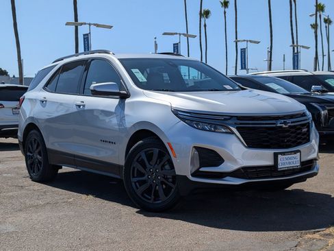 Certified 2022 Chevrolet Equinox RS w/ RS Leather Package FWD image 2