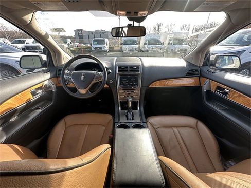 Used 2015 Lincoln MKX AWD w/ Equipment Group 102A image 3