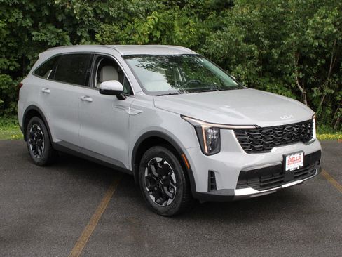 New 2026 Kia Sorento S AWD/4WD image 3