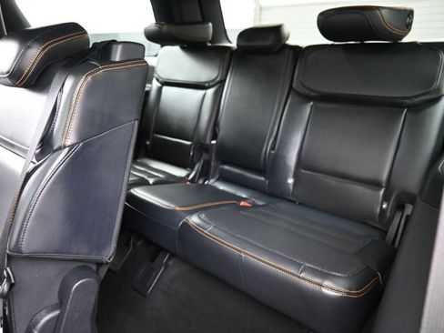 Used 2025 Ford Expedition Tremor AWD/4WD image 29