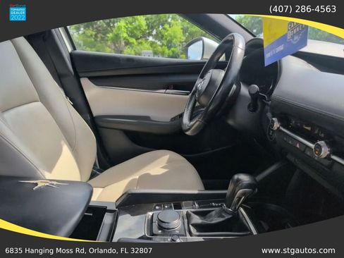 Used 2020 MAZDA MAZDA3 Hatchback w/ Preferred Package FWD image 26