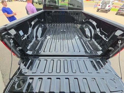 Used 2025 RAM 1500 Tradesman w/ Night Edition RWD image 17