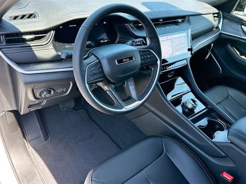New 2026 Jeep Grand Cherokee L Limited RWD image 6