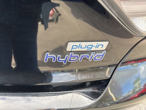 Used 2016 Hyundai Sonata Plug-In Hybrid image 11