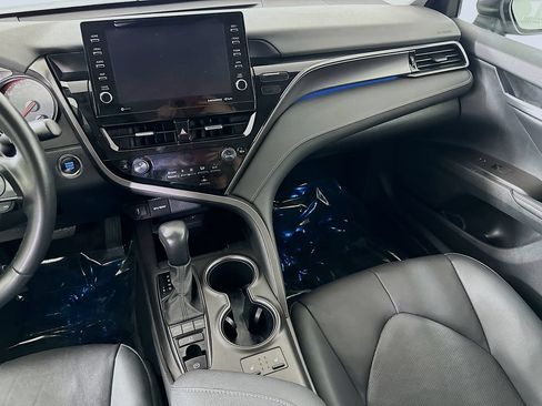 Used 2024 Toyota Camry XSE FWD image 18