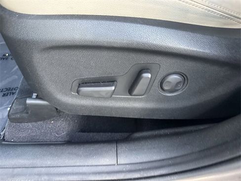 Used 2019 Kia Sorento EX image 12