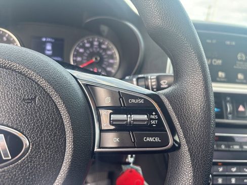 Used 2019 Kia Optima LX FWD image 18