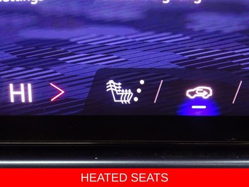 Used 2025 Chevrolet Equinox EV LT w/ Convenience Package FWD image 11